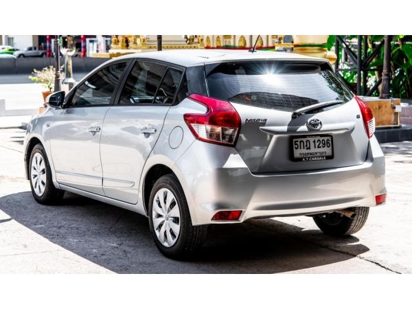 2016 Toyota Yaris 1.2 E รูปที่ 2